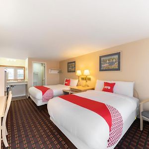 Oyo Hotel Starlite Seneca Falls